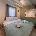 Sea Walk Mykonos 200m To Вилла Фтелия
